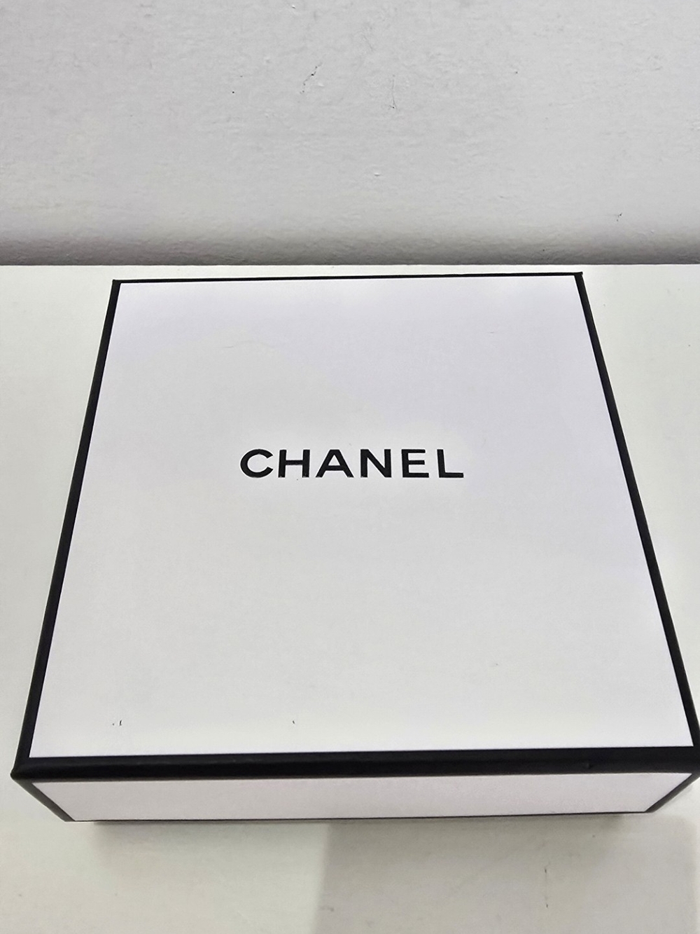 Chanel Empty Gift Box Size 5.5 . 5.5